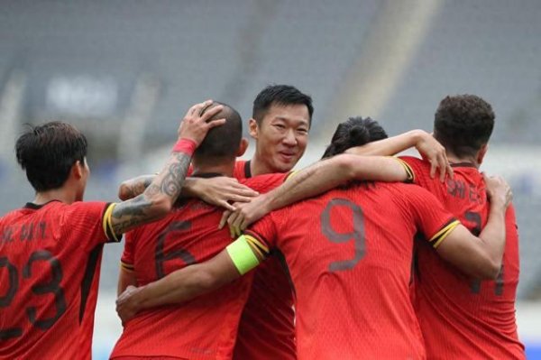通弘网 东亚杯｜综合：中国男足1:0战胜中国香港队 日本队卫冕